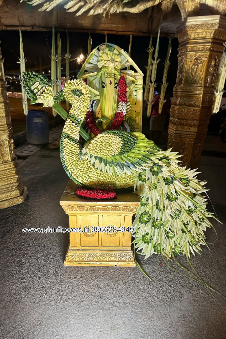 Coconut leaf peacock (108)