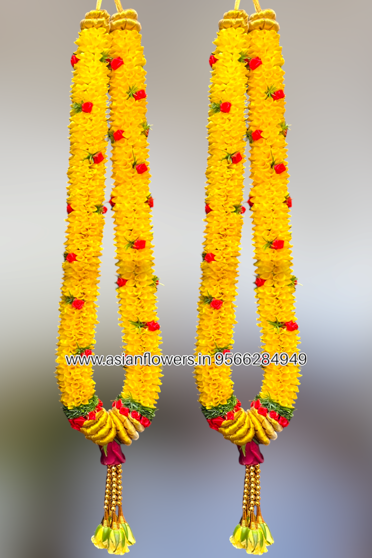 Yellow petals red dart garland (119)