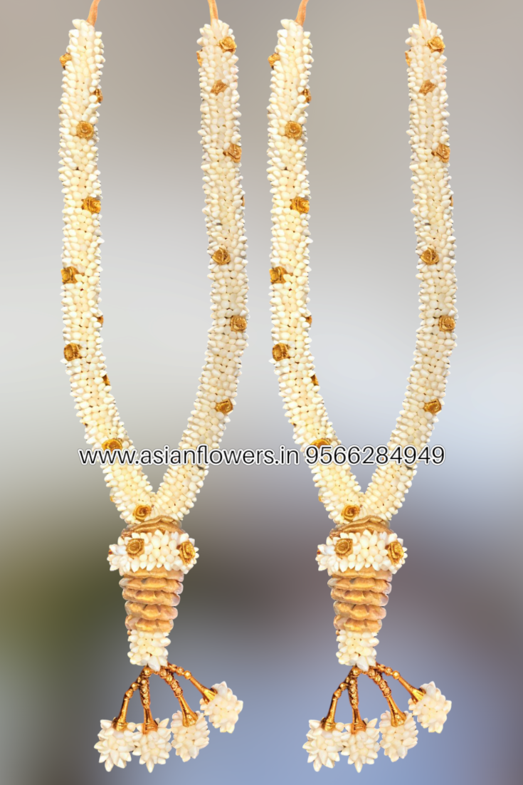 Jasmine with gold dart Garland (161)