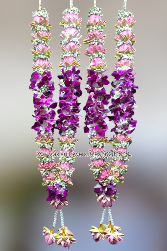 Louts with orchid garland(1)