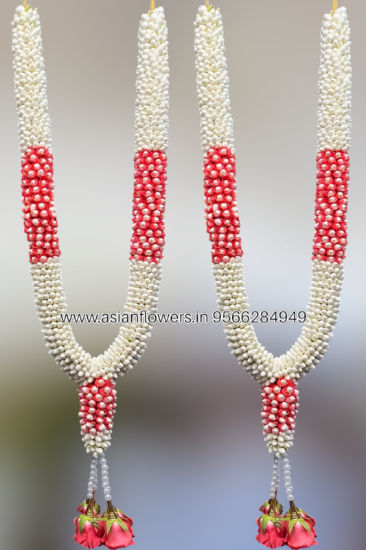 Pinwheel with rose roll garland (76)