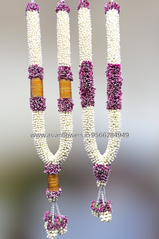 Pinwheel with Chrysanthemum Garland (85)