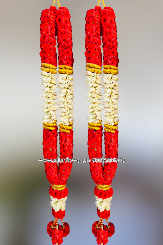 Rose with tuberose Gold tep garland (97)