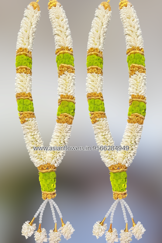 Tuberose with green krisantham Garland (137) 