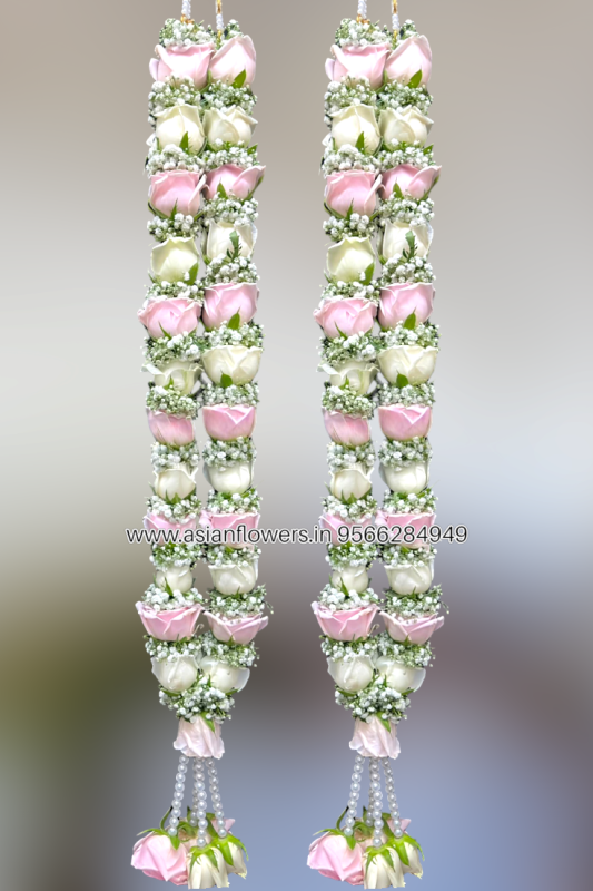 White,pink rose with gypsy Garland (138)