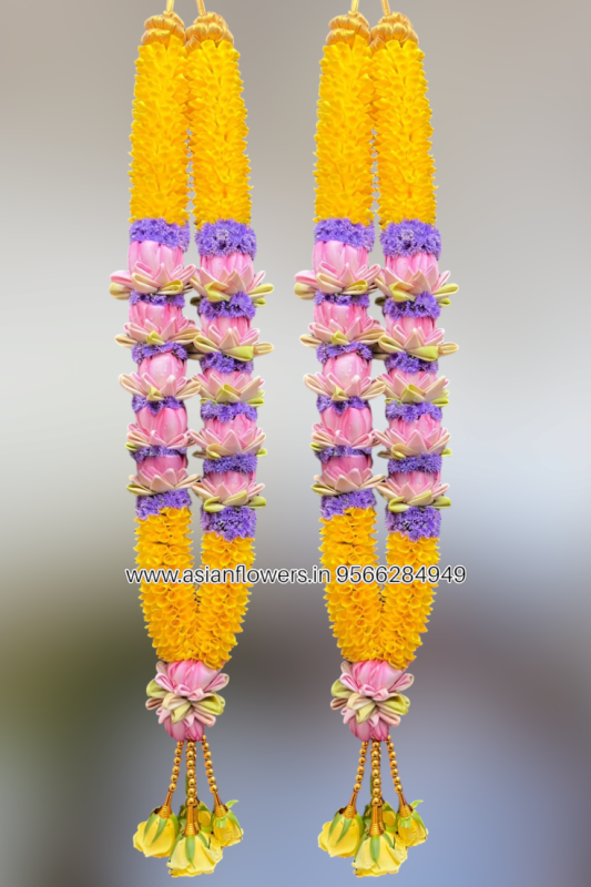 Yellow petals, blue Daisy, lotus Garland (151)