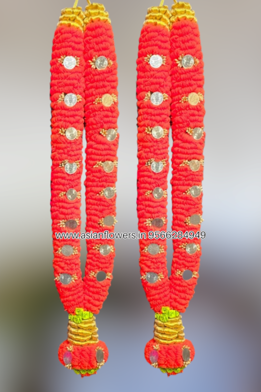 Woolen yarn with coin, Garland  (157)