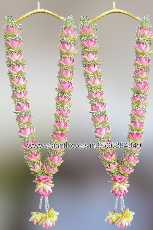 Lotus with gypsy Garland (174)