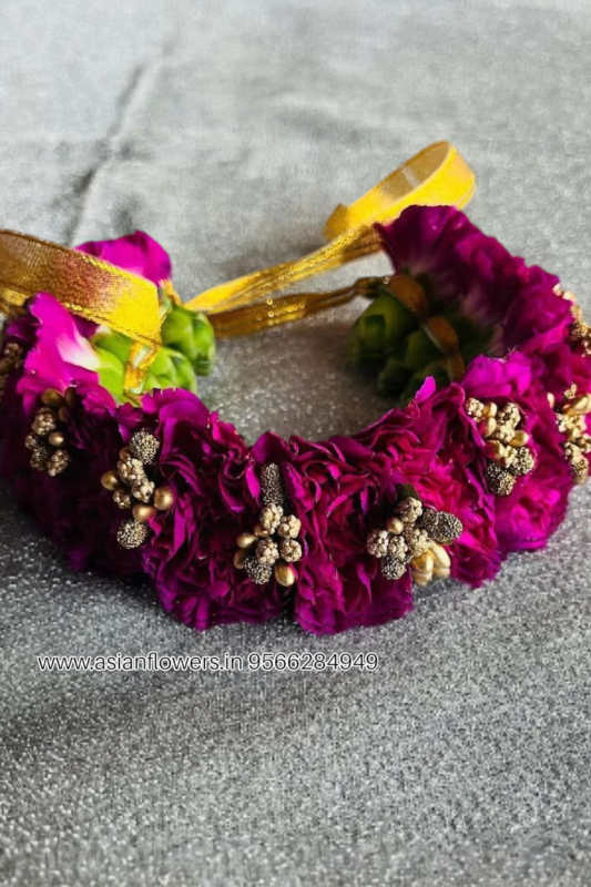 Dark purple Carnation braids/ veni (191)