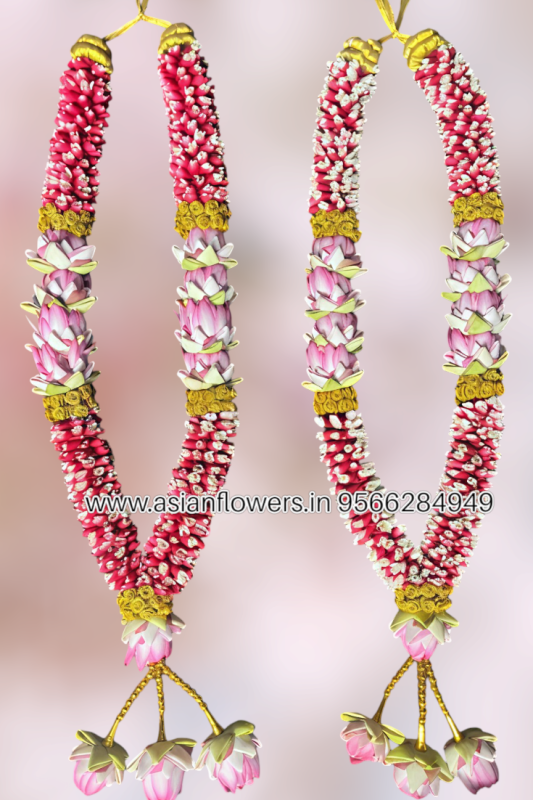 Lotus with tuberose and Red petal theri Garland (218)
