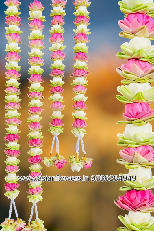 Wghite and pink lotus Garland 261)