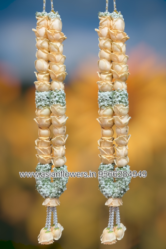 Peach colour Rose with gypsy Garland (270)